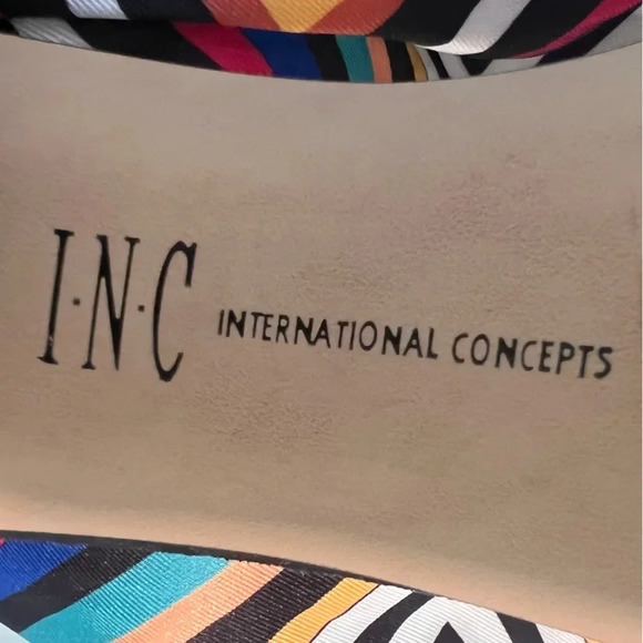 INC Faux Velvet ‘Kanata’ Single Strap Striped Ribbon Ankle Tie 3” Heels. Size 9. - Picture 2 of 13